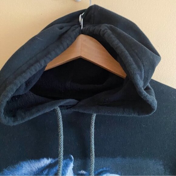 Vintage Black and Blue Wolf Graphic Hoodie - Picture 5 of 15